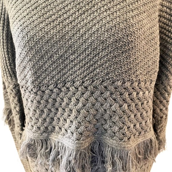Jack by BB Dakota Gray Fringe Knit Sweater. Size Medium  New with tags - Picture 6 of 7